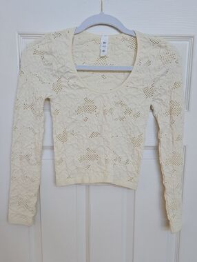 bp Ivory Floral Lace Long Sleeve Scoop Neck Top